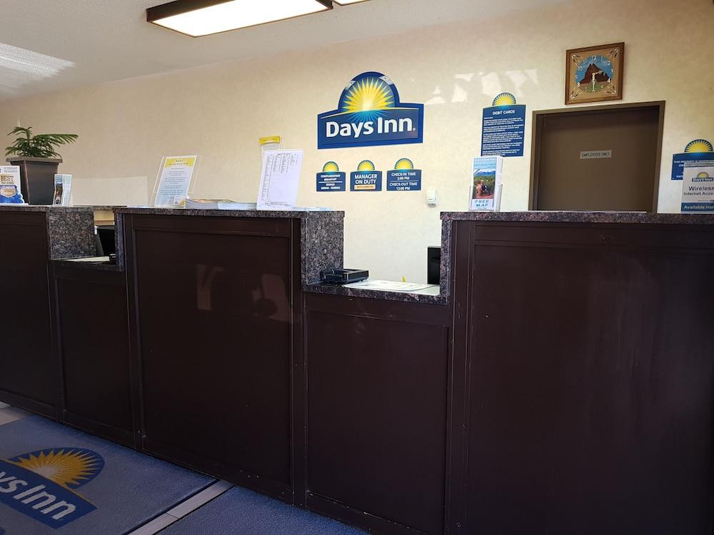 Days Inn By Wyndham Cortez Eksteriør billede
